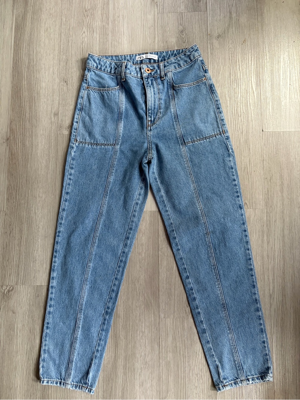 NEW Zara High Rise Tapered Straight Jeans Size 2/26 100% Cotton